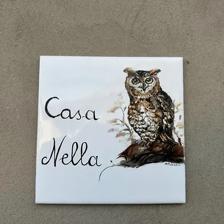 Casa Nella بيت للعطل *