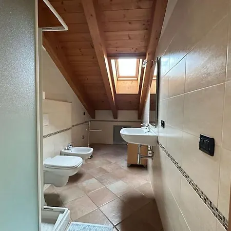 Casa Nella Ferienhaus Pianello Del Lario