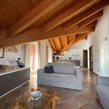 Ferienhaus Casa Nella Pianello Del Lario